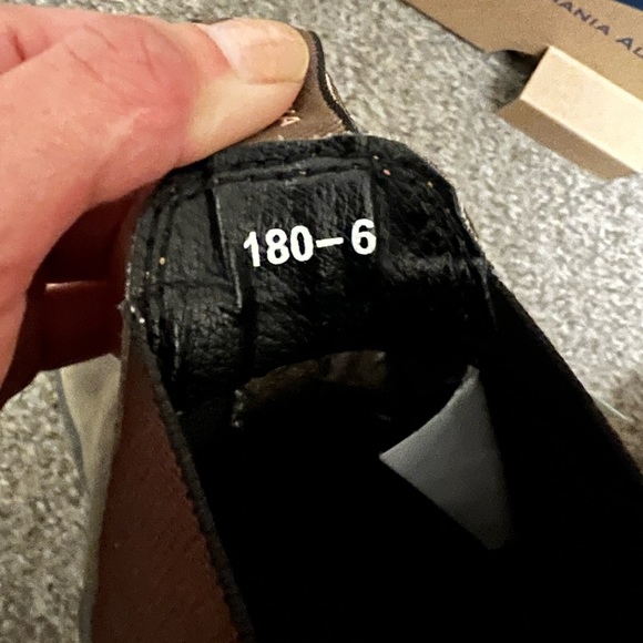 Rustic brown Blundstone safety boot - Picture 3 of 5